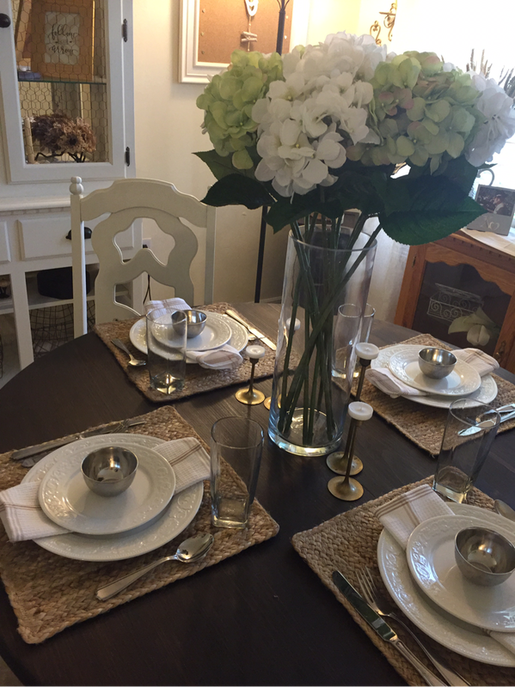 Tablescapes & napkin rings - Sixteen Paws